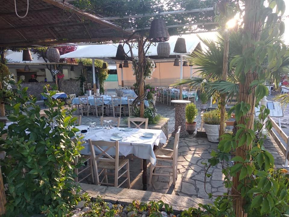 Molfetta Beach Hotel Гоувия Экстерьер фото